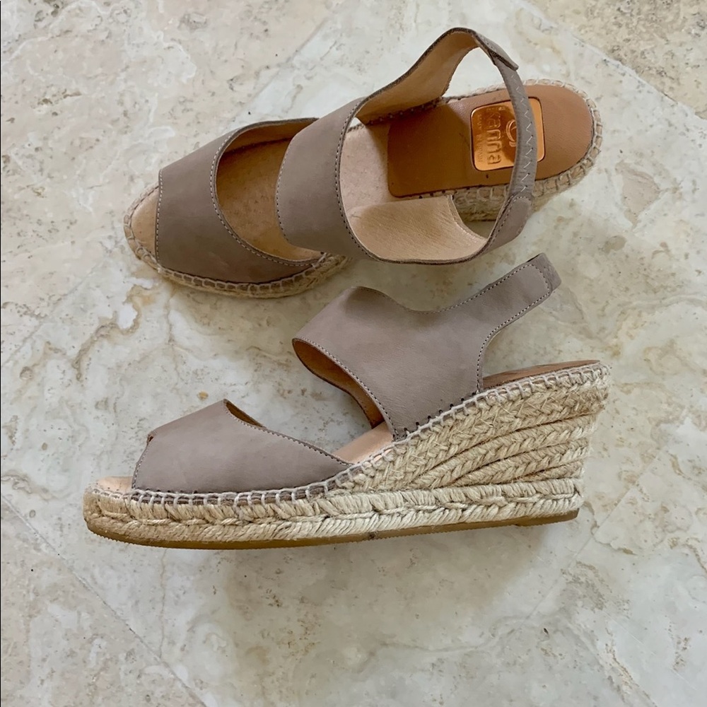 Kanna sandals